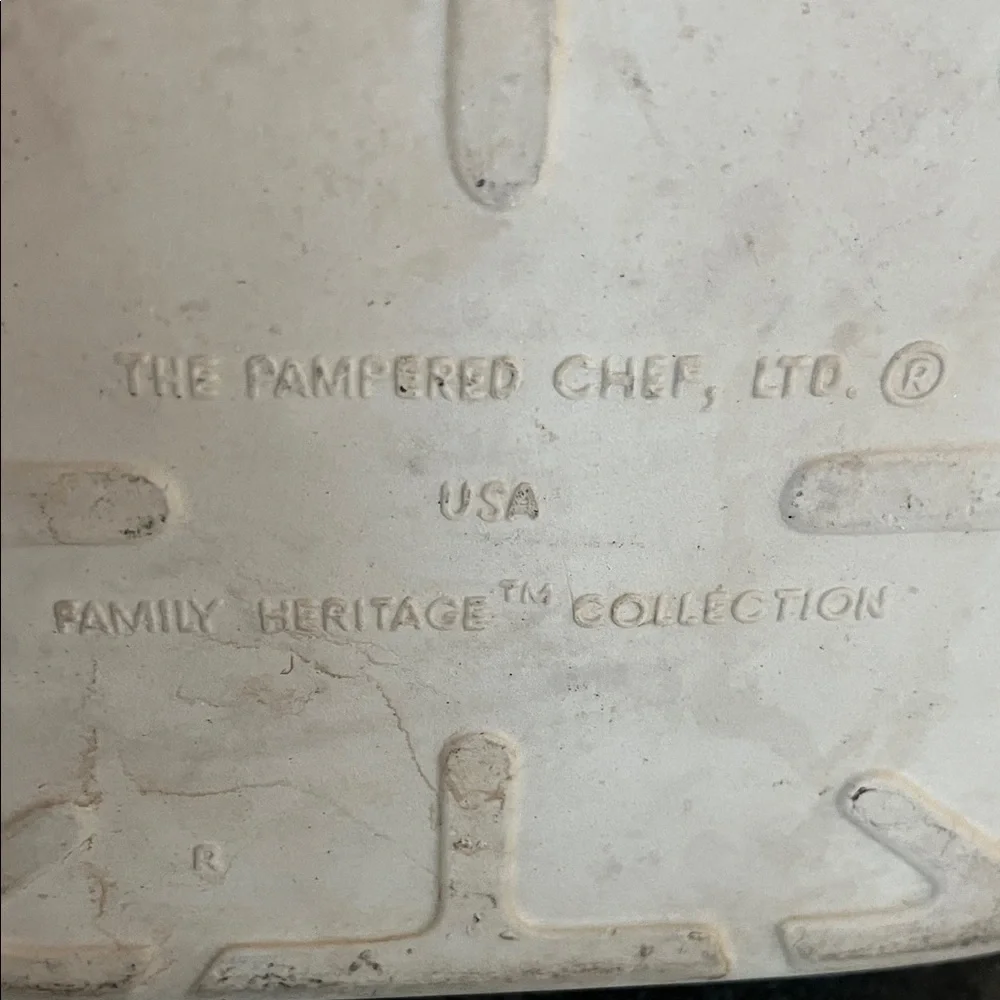 Retired Pampered Chef Baker stone DEEP 3”. Preseasoned some already